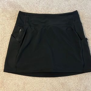 Athleta Salutation Stash Skort